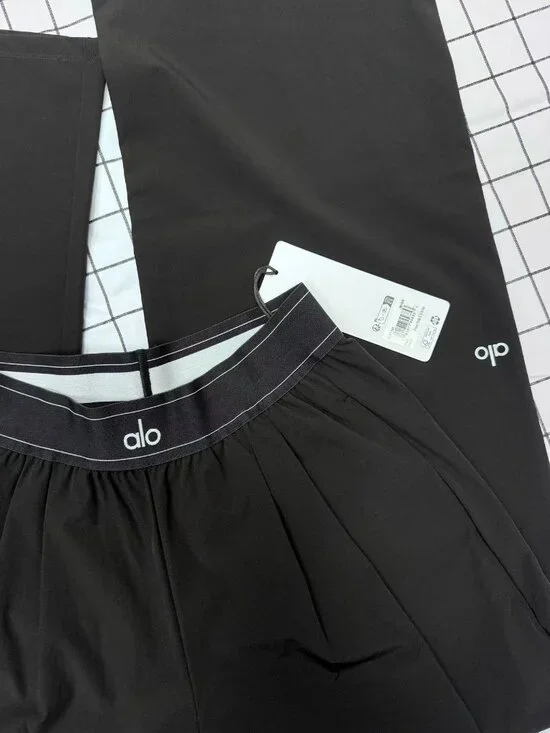 Unused ALO Yoga Women's Casual Straight Leg Pants Size M-L (Regular) 💯👖 - Picture 5 of 11